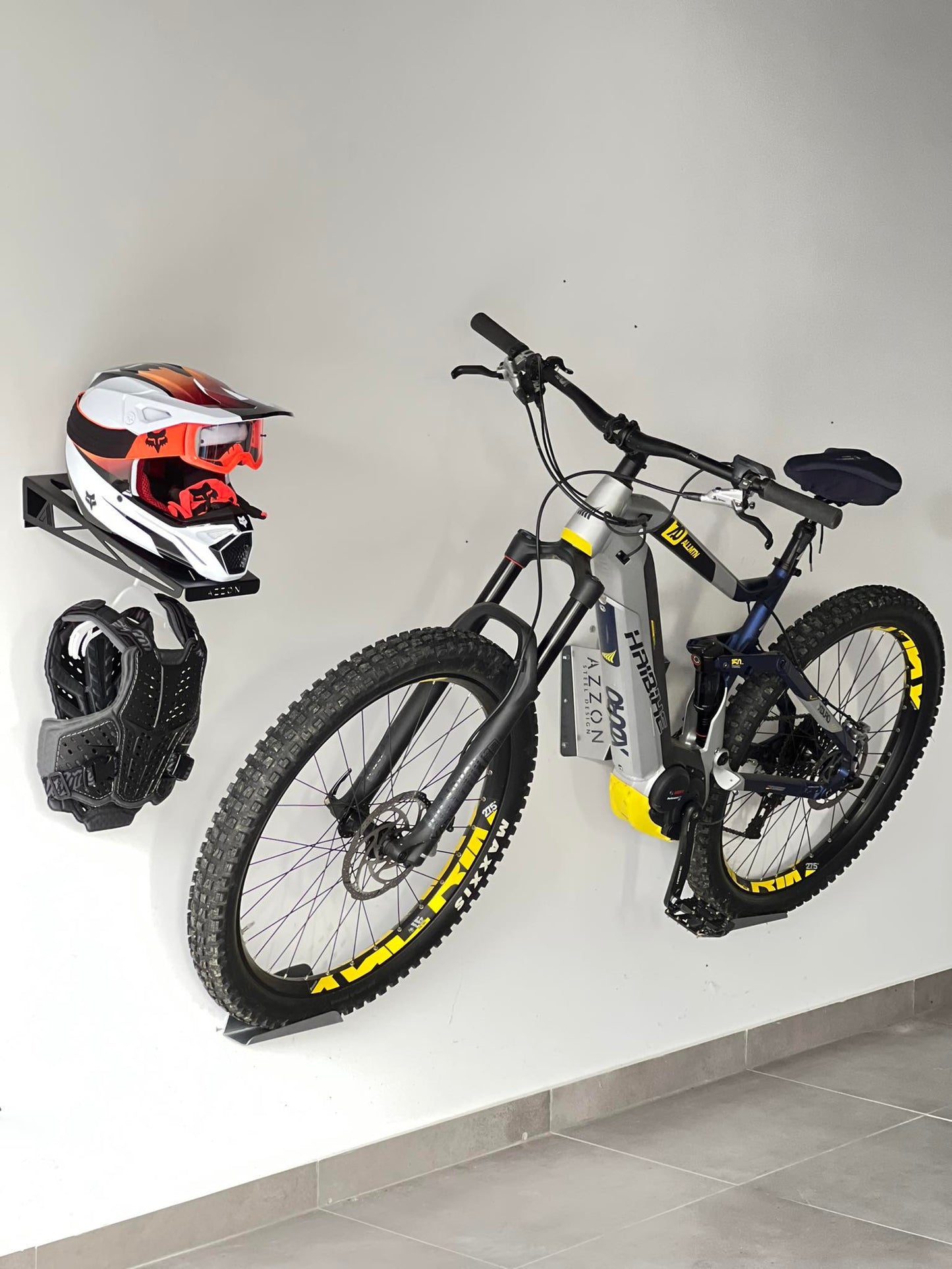 Motorcycle helmet rack
